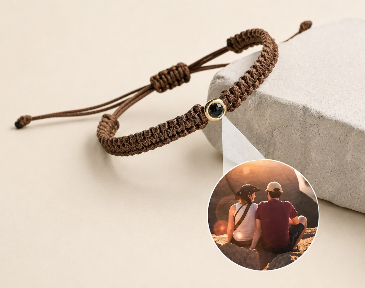 💖 Photo Projection Bracelet – Carry Your Memories With You